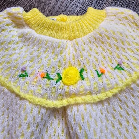 Soft Spun Baby Sweater Dress Yellow Girls 6 to 12 Months Vintage Flowers Japan - Picture 2 of 9